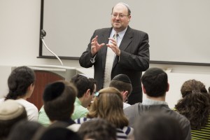 Rabbi Brander addresses students taking part in CJF's winter missions.