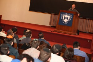 Mayor Moshe Goldsmith Speaks to Students at YU Event