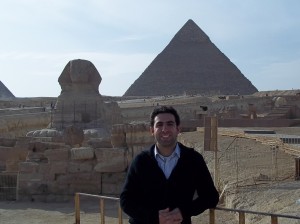 RIETS student, Sion Setton, visits the pyramids and the Sphinx on the last day they were open to the public.