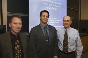 From left, Prof. Daniel Laufer, Yair Shiran and Dean Michael Ginzberg