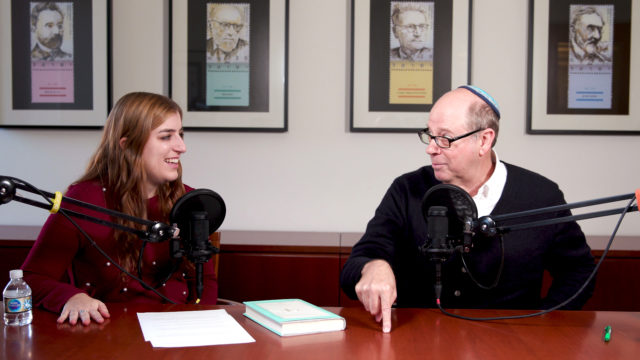 Jordyn Kaufman interviews Stephen Tobolowsky for Scroll Up, A Yeshiva University Podcast